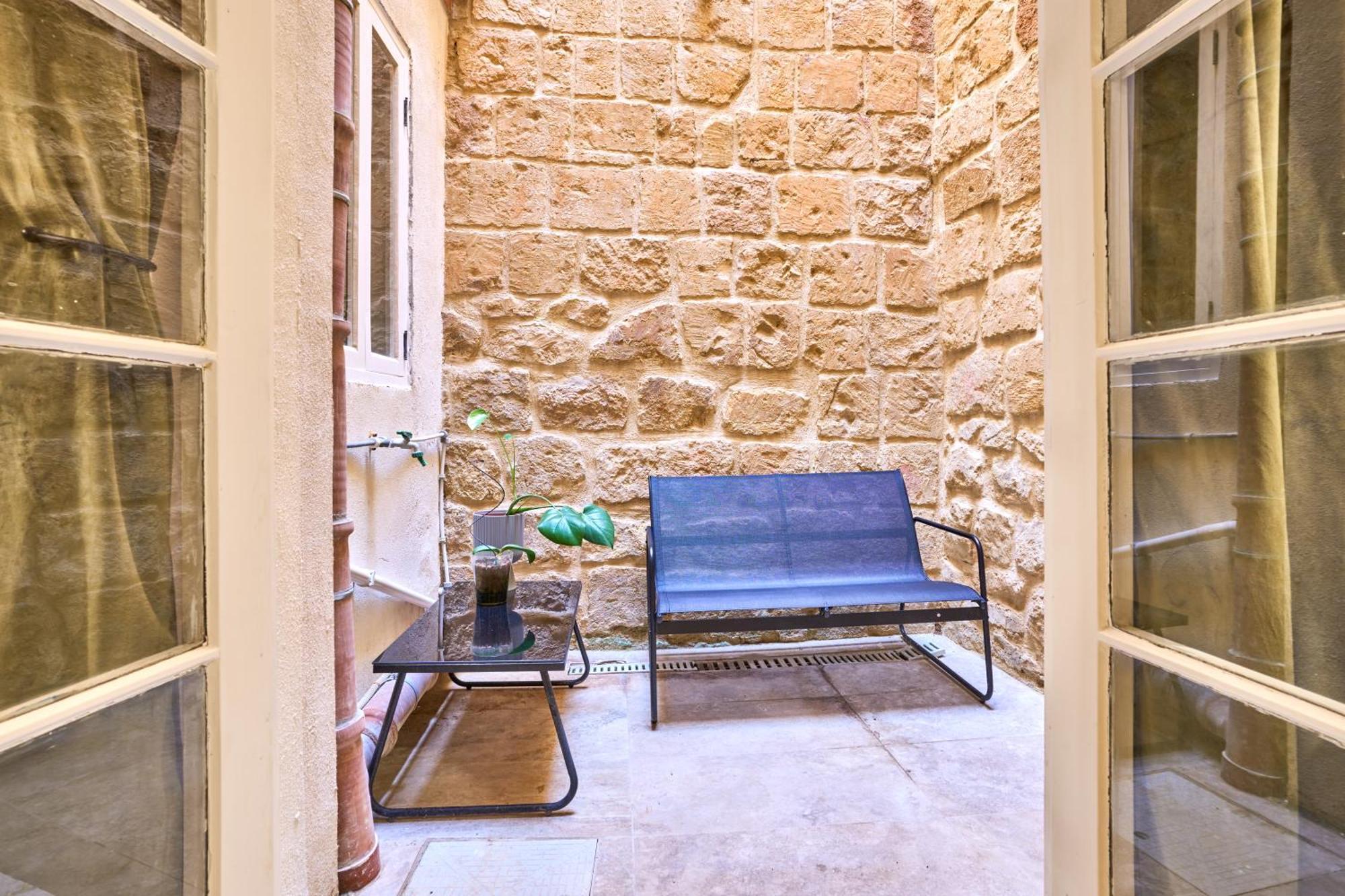 12 -16 , Pacifiku Scicluna Birgu Exterior photo