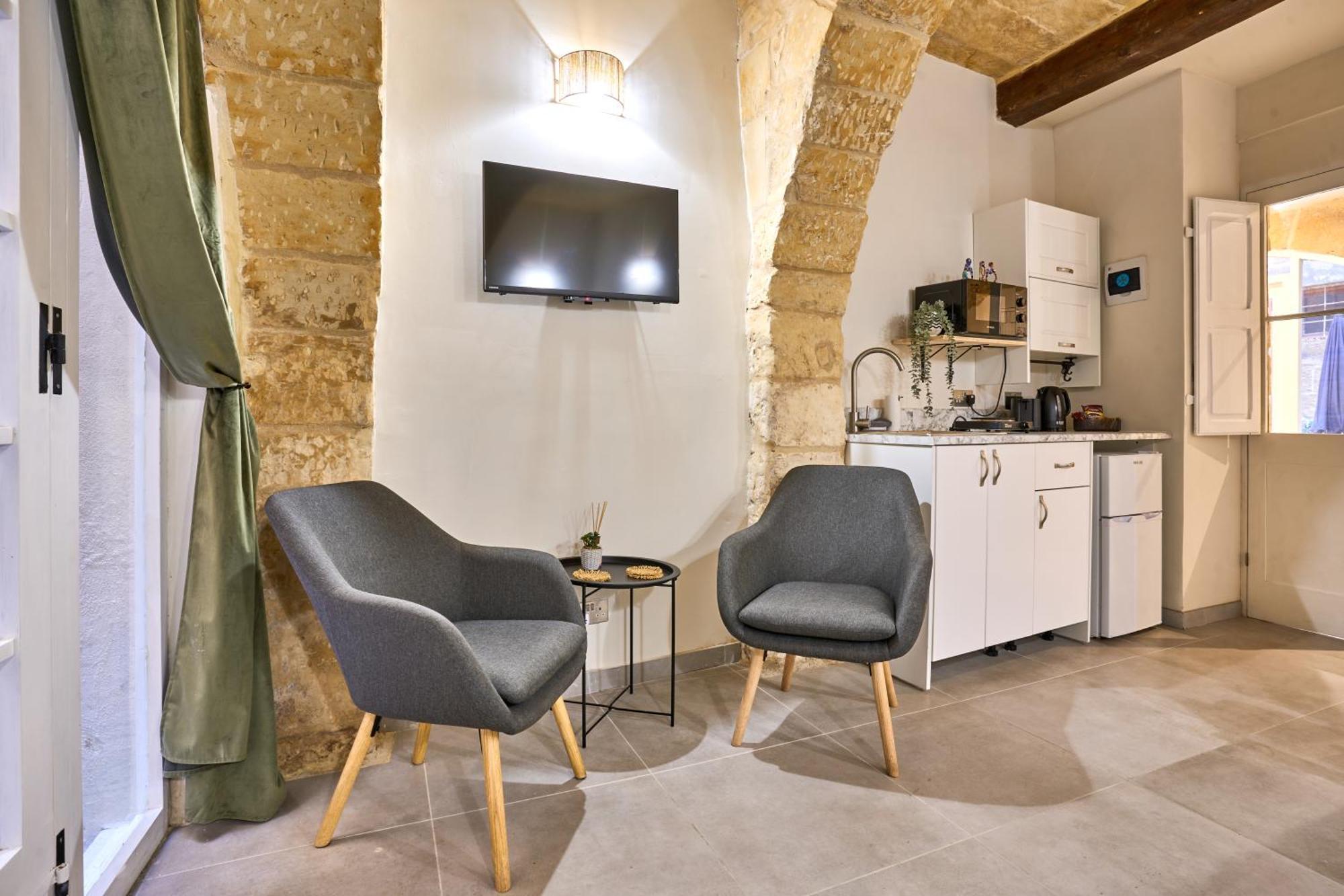 12 -16 , Pacifiku Scicluna Birgu Exterior photo