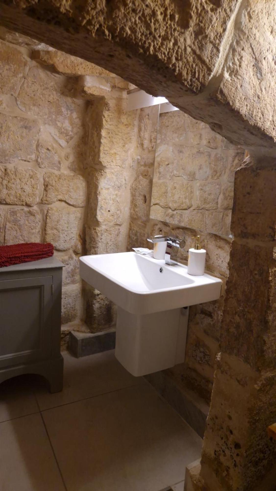 12 -16 , Pacifiku Scicluna Birgu Exterior photo